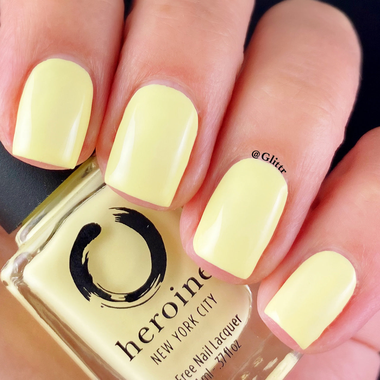Yellow is the perfect summer nail color : r/RedditLaqueristas